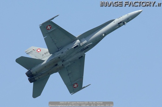 2005-07-16 Lugano Airshow 020 - FA-18C Hornet